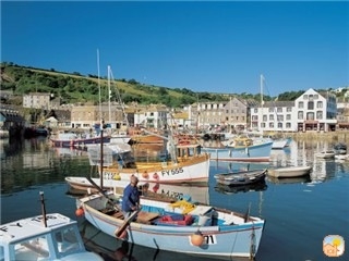 Mevagissey Harbour - steps from Beachcombers